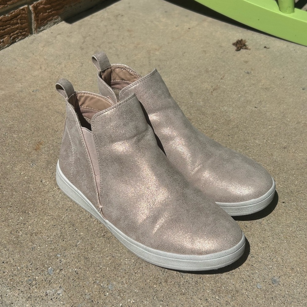 Pink rose gold sneaker booties size 5
